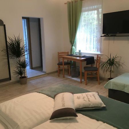 Hotel Hopfengrund Arnstadt Esterno foto