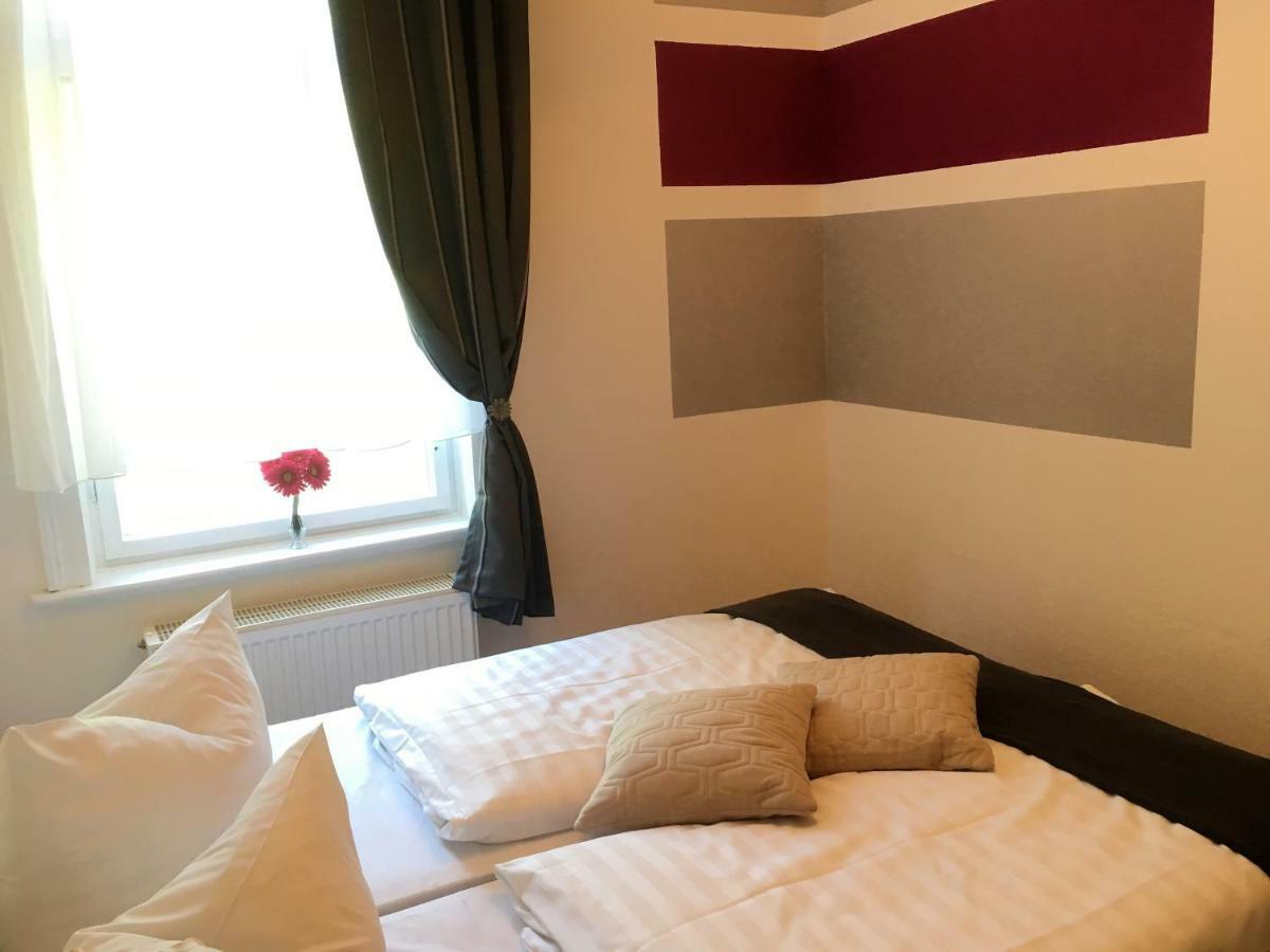 Hotel Hopfengrund Arnstadt Esterno foto